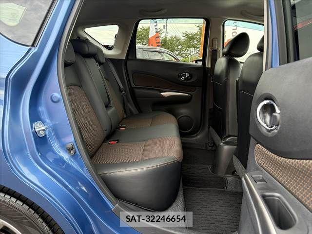 Nissan NOTE 2015-10 8563039-17