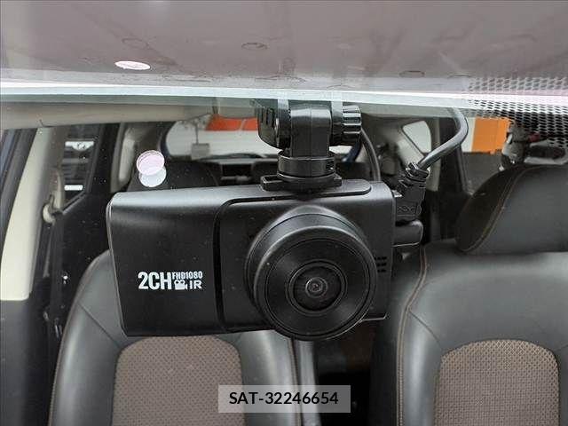 Nissan NOTE 2015-10 8563039-6