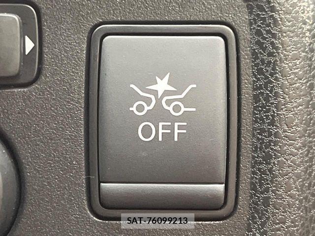 Nissan NOTE 2018-01 8563029-5