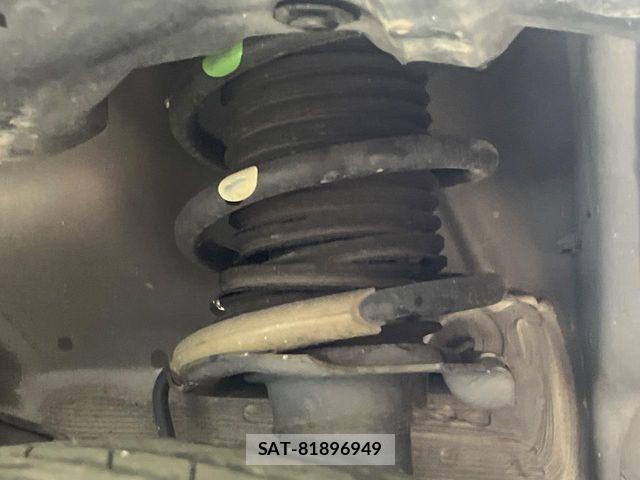 Nissan NOTE 2015-05 8563035-19