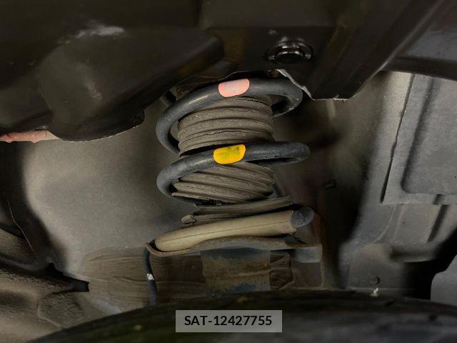 Nissan NOTE 2015-02 8563036-19