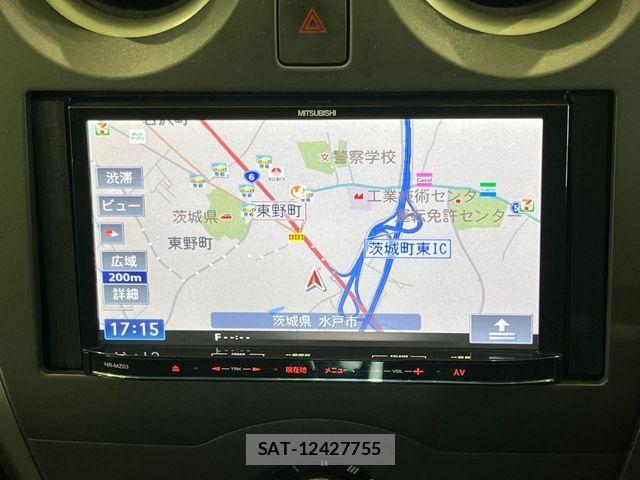 Nissan NOTE 2015-02 8563036-2