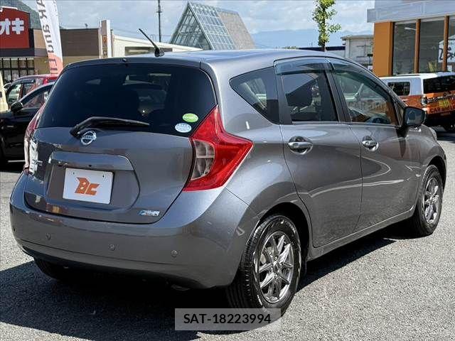 Nissan NOTE 2015-02 8563040-14
