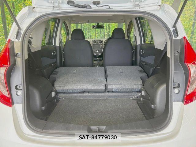Nissan NOTE 2013-11 8563047-9