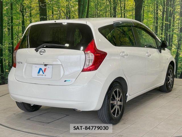 Nissan NOTE 2013-11 8563047-16
