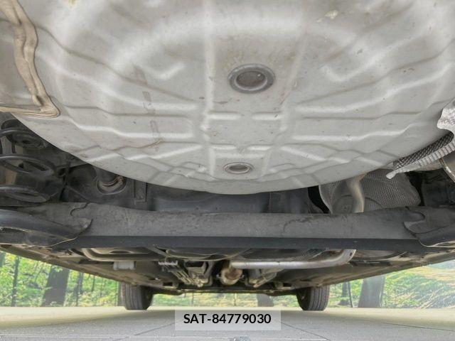 Nissan NOTE 2013-11 8563047-18