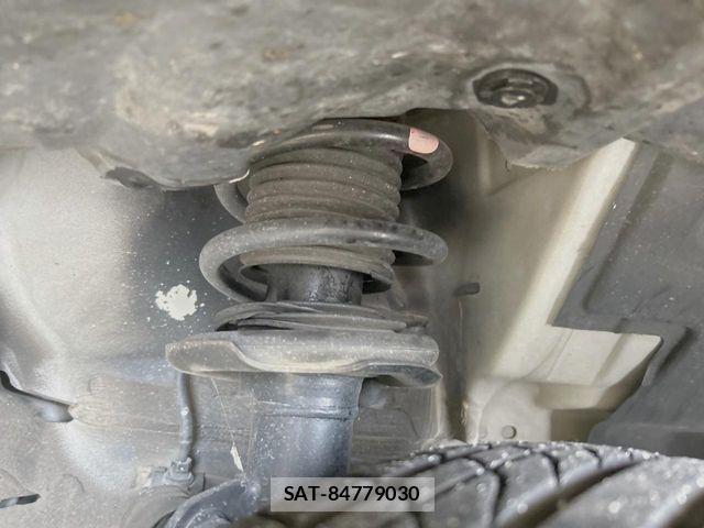 Nissan NOTE 2013-11 8563047-19