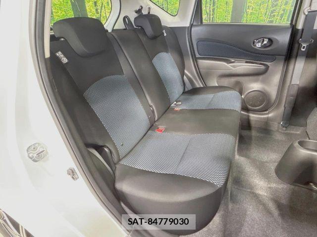 Nissan NOTE 2013-11 8563047-8