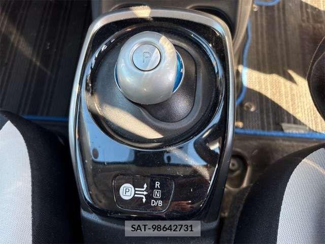 Nissan NOTE 2018-01 8628179-9