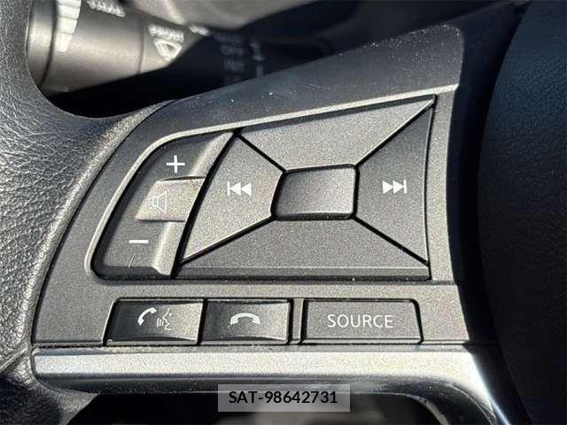 Nissan NOTE 2018-01 8628179-11