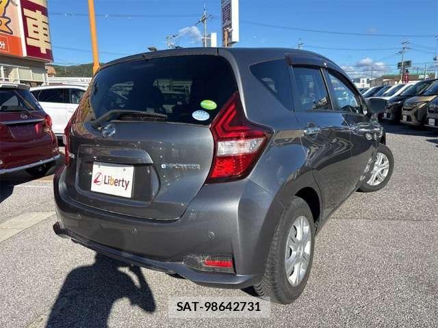 Nissan NOTE 2018-01 8628179-16