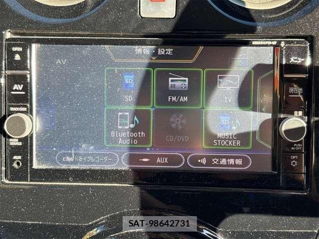Nissan NOTE 2018-01 8628179-5