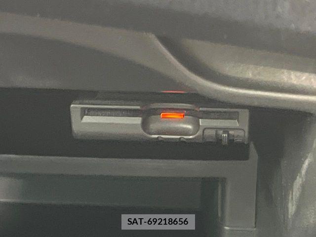 Nissan NOTE 2018-03 8628183-3