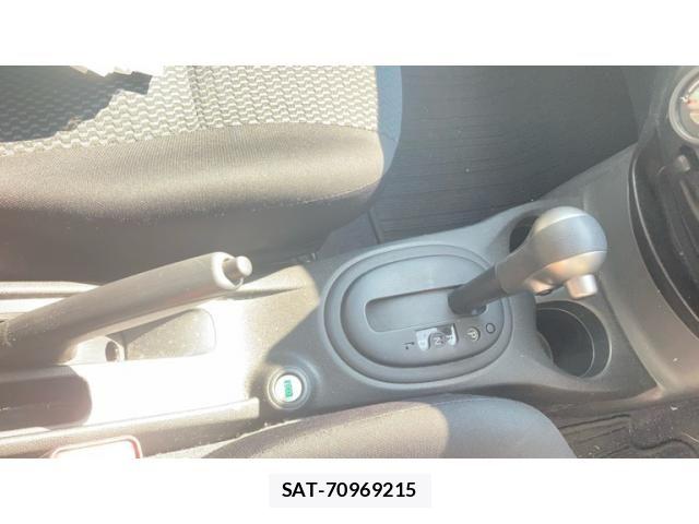 Nissan NOTE 2013-06 8628198-8