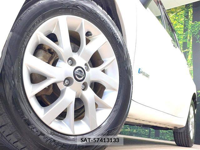 Nissan NOTE 2019-12 8628168-12