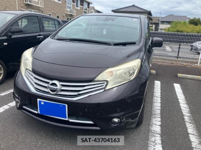 Nissan NOTE 2014-02 8628201-0
