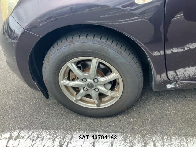 Nissan NOTE 2014-02 8628201-6