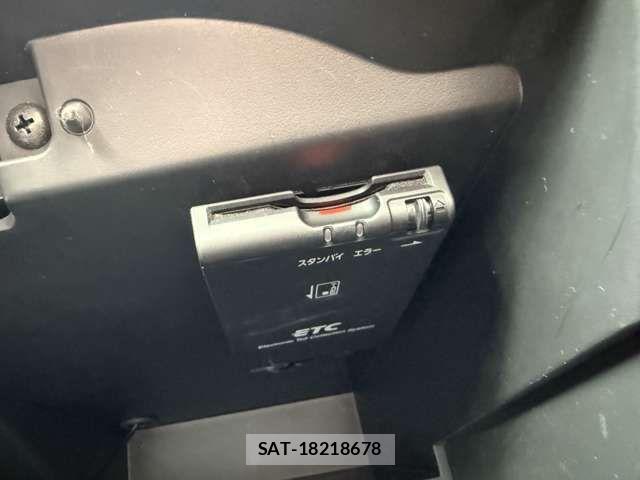 Nissan NOTE 2018-01 8628167-14