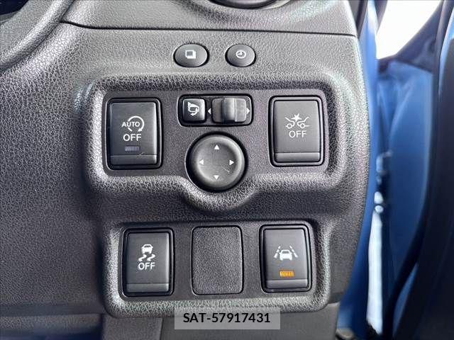 Nissan NOTE 2017-02 8628182-21