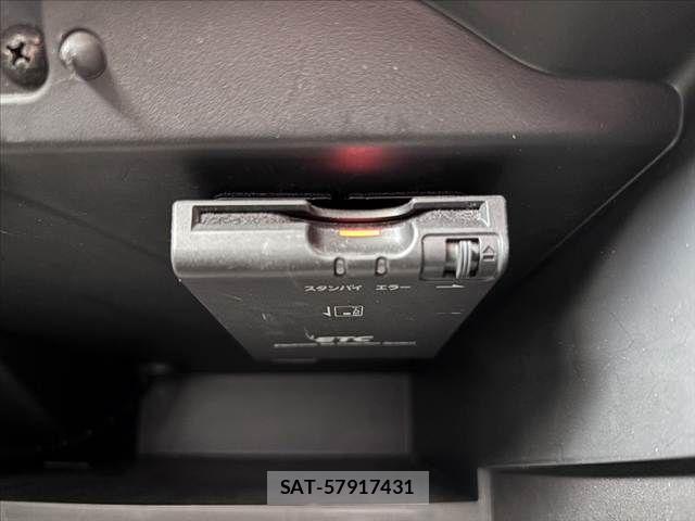 Nissan NOTE 2017-02 8628182-23