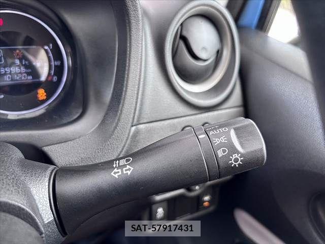 Nissan NOTE 2017-02 8628182-29