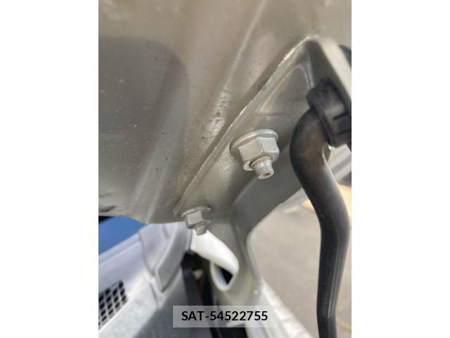 Nissan NOTE 2015-10 8628204-10