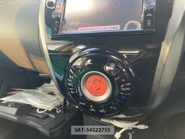 Nissan NOTE 2015-10 8628204-26
