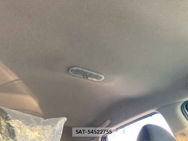Nissan NOTE 2015-10 8628204-28