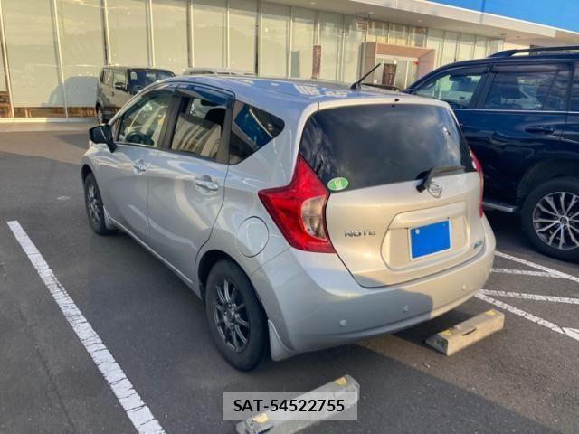 Nissan NOTE 2015-10 8628204-7