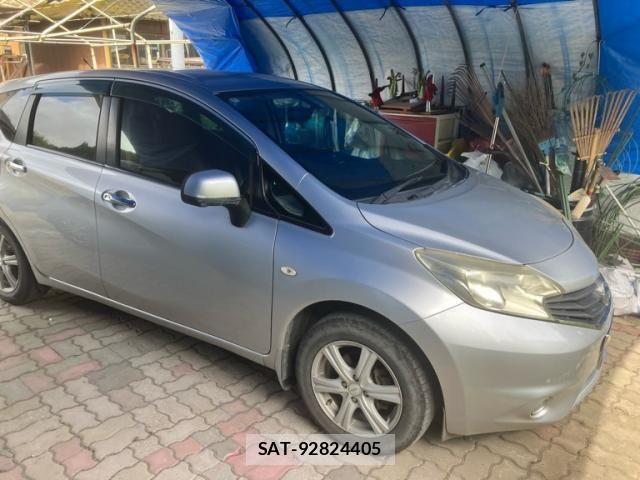 Nissan NOTE 2012-09 8628203-1