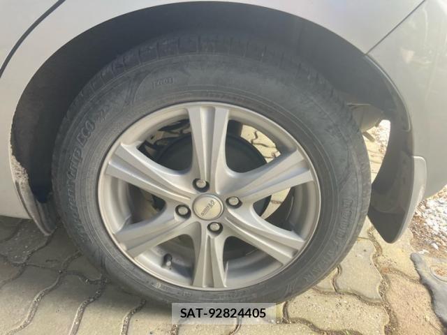 Nissan NOTE 2012-09 8628203-8