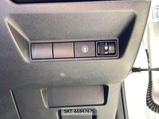 Nissan NOTE 2023-06 8628156-4