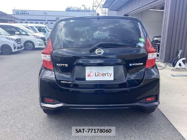 Nissan NOTE 2017-04 8628173-15