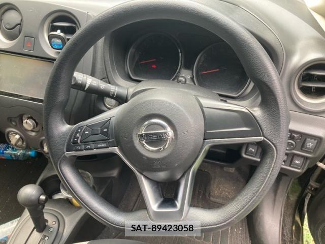 Nissan NOTE 2019-01 8628195-9