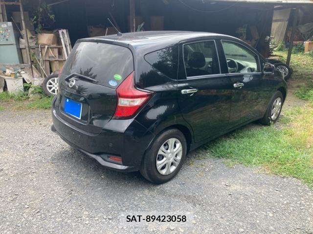 Nissan NOTE 2019-01 8628195-3
