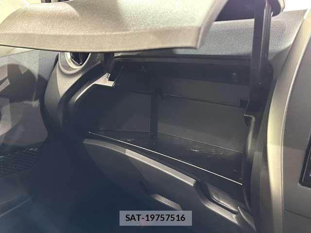Nissan NOTE 2016-08 8628186-20