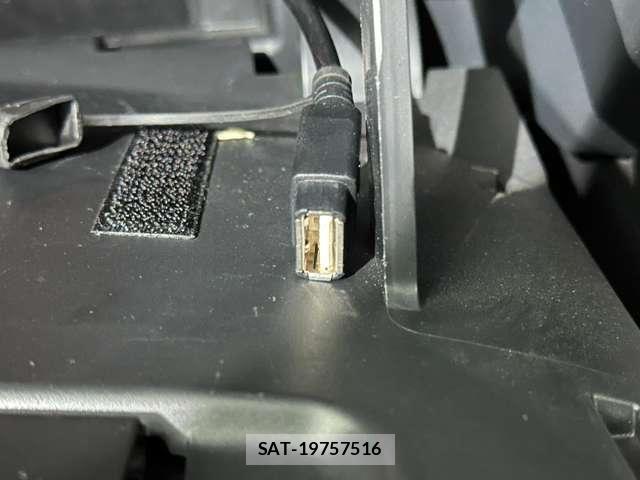 Nissan NOTE 2016-08 8628186-23