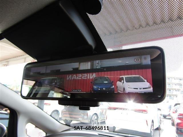 Nissan NOTE 2017-10 8628180-15