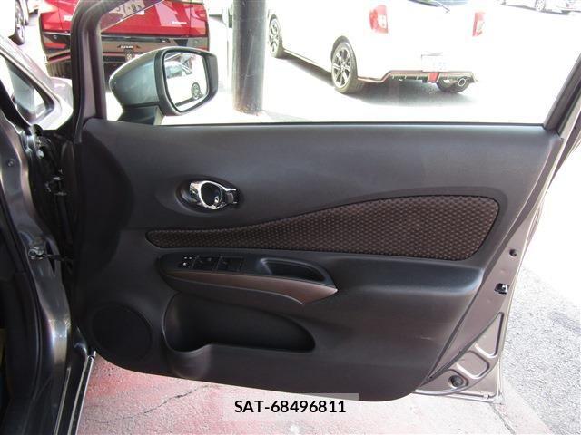 Nissan NOTE 2017-10 8628180-17