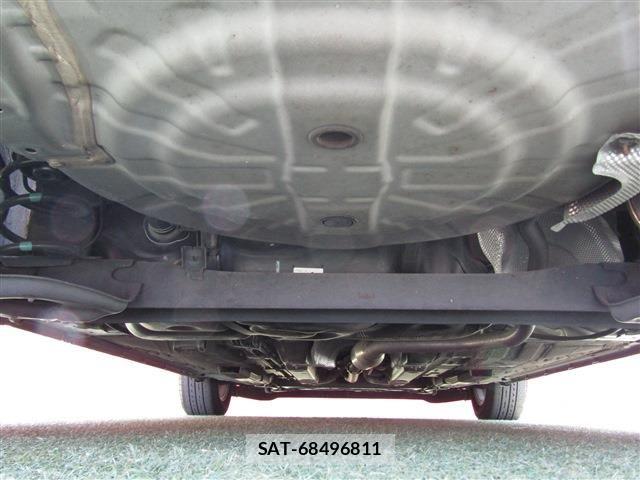 Nissan NOTE 2017-10 8628180-18