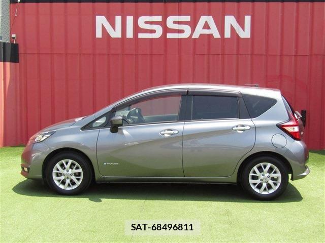 Nissan NOTE 2017-10 8628180-22