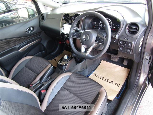 Nissan NOTE 2017-10 8628180-5
