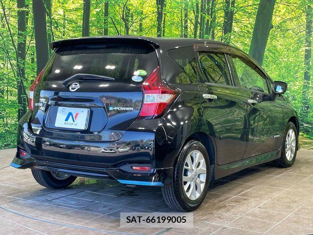 Nissan NOTE 2016-11 8628176-16