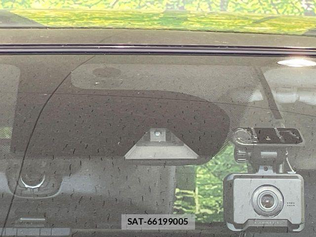 Nissan NOTE 2016-11 8628176-4