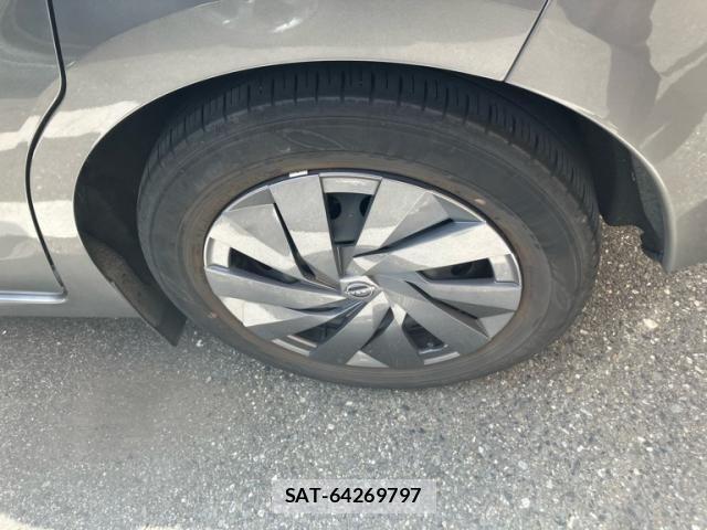 Nissan NOTE 2021-11 8628165-8