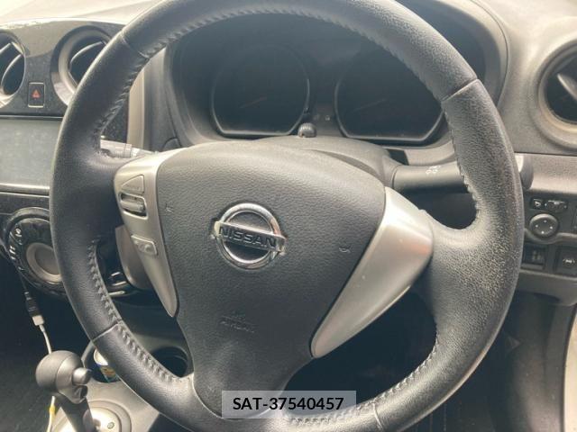 Nissan NOTE 2015-11 8628193-12