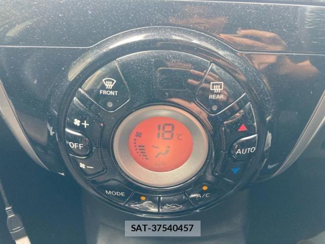 Nissan NOTE 2015-11 8628193-16