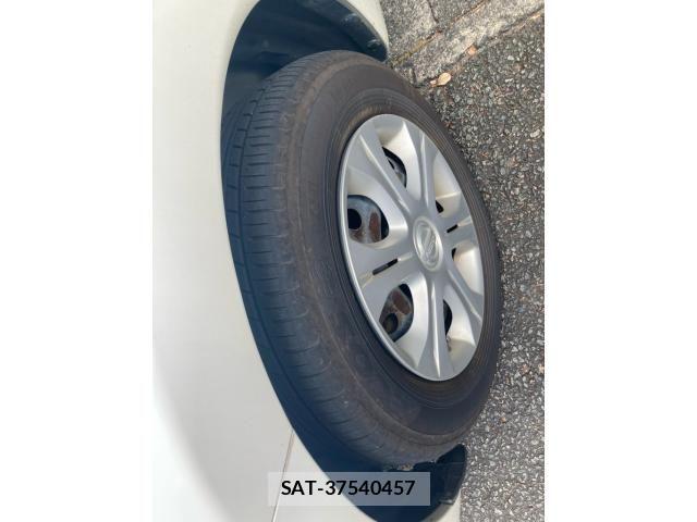 Nissan NOTE 2015-11 8628193-5