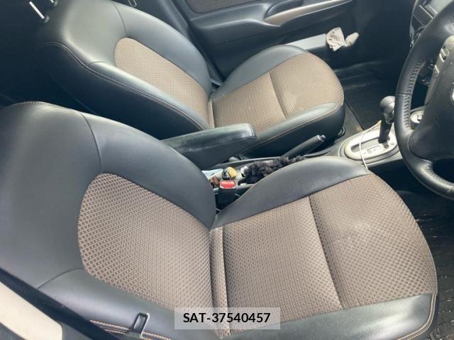 Nissan NOTE 2015-11 8628193-8