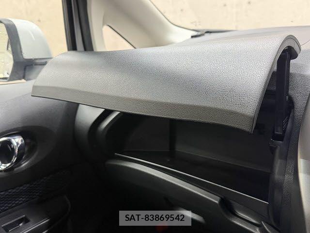 Nissan NOTE 2014-06 8628194-19